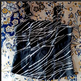 تاپ مشکی