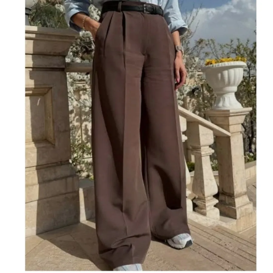 شلوار قهوه ای