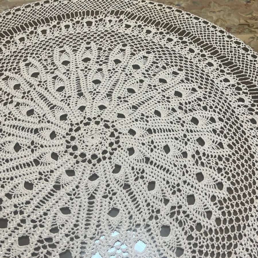 رومیزی قلاب بافی گرد