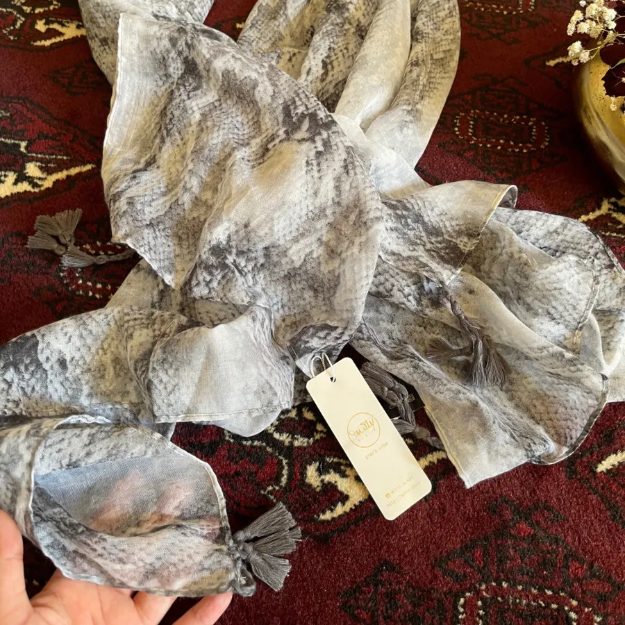 شال نخی پوست ماری