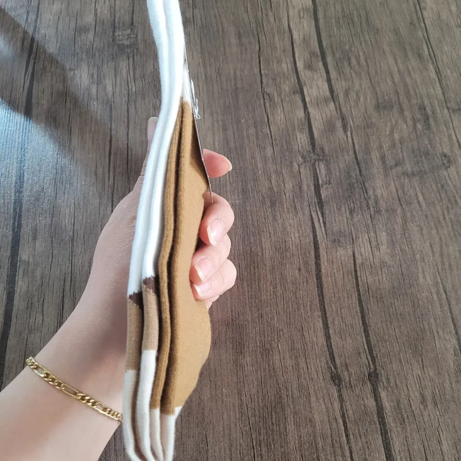 جوراب مردانه و زنانه
