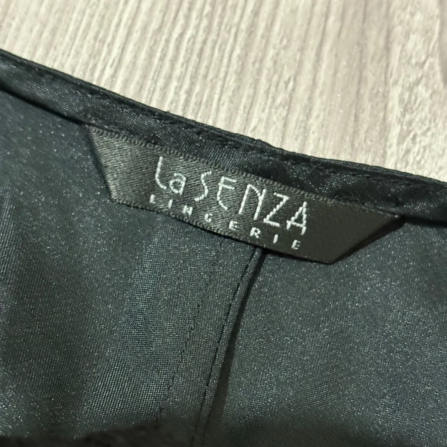 لباس خواب La senza