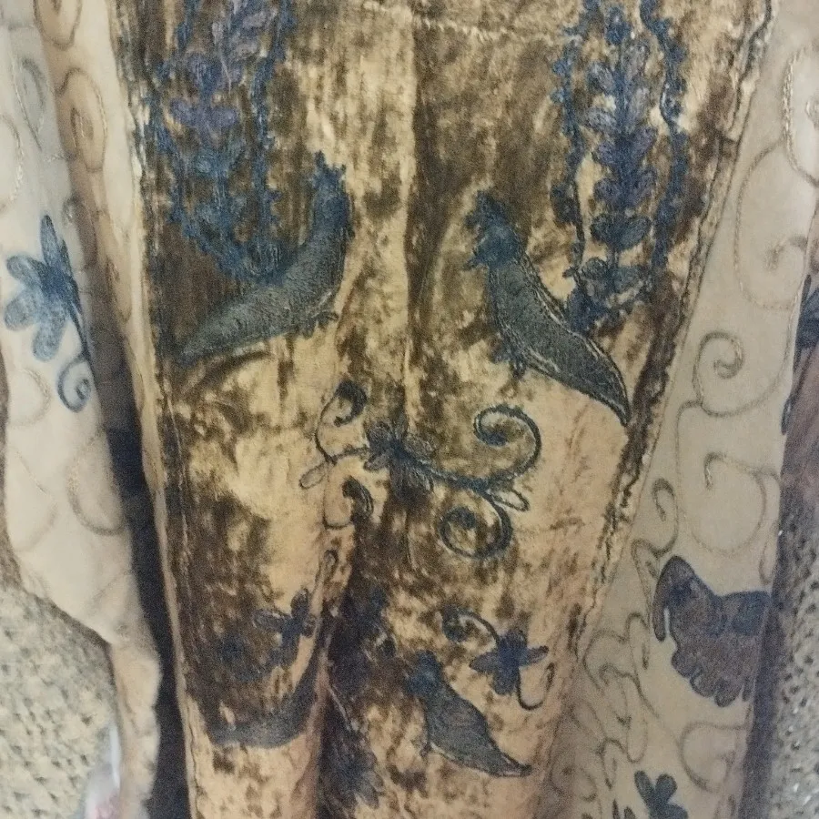 بلوز گلدوزی