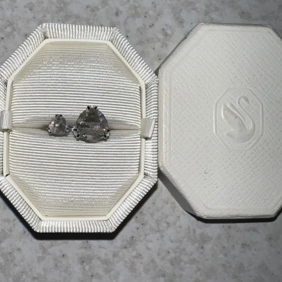 انگشتر Swarovski