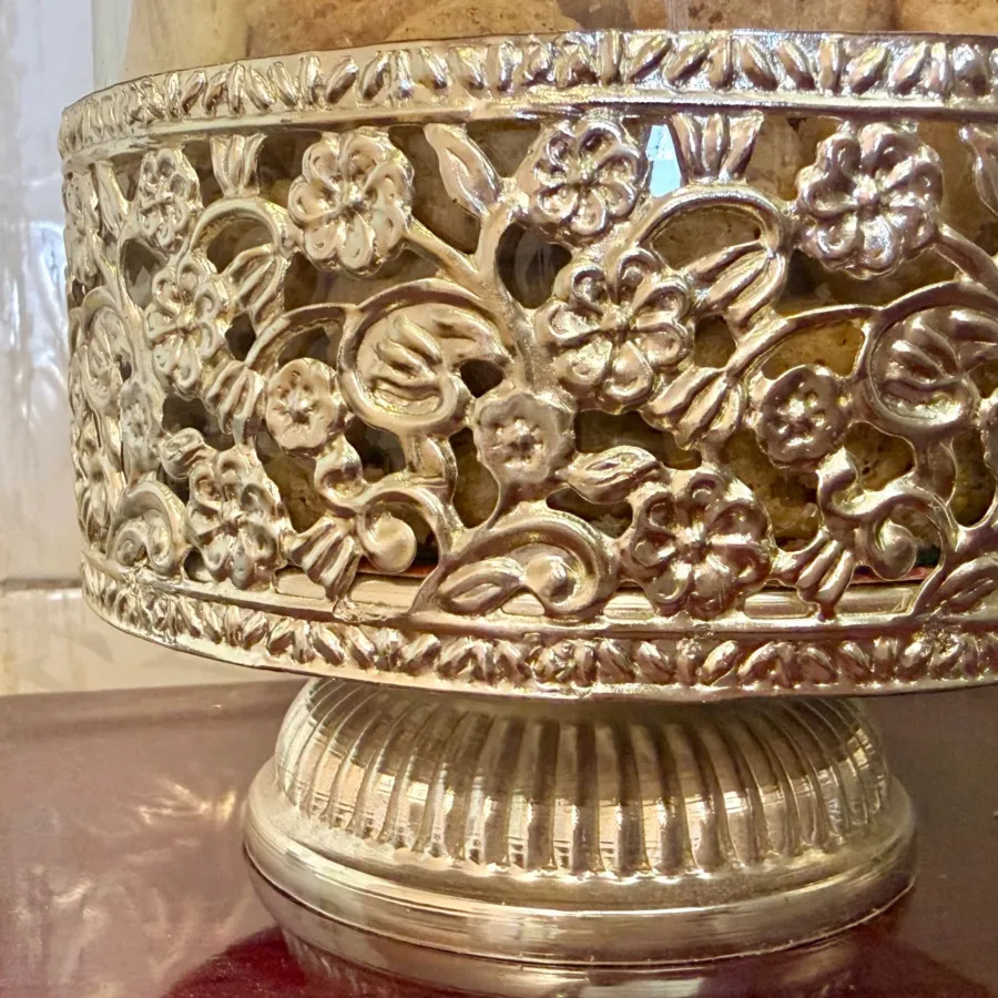 بانکه، کندی باکس پایه دار