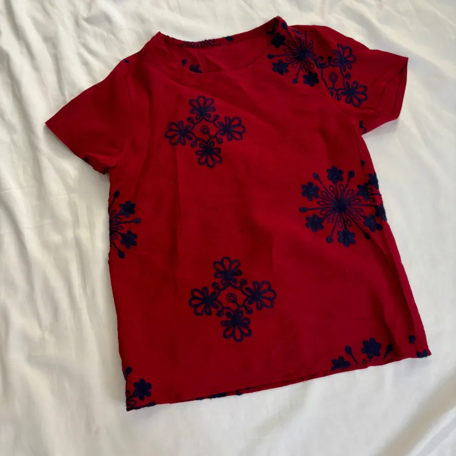 تیشرت گلدوزی