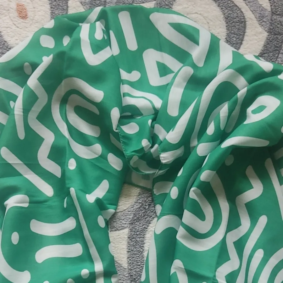 شال نخی منگوله دار