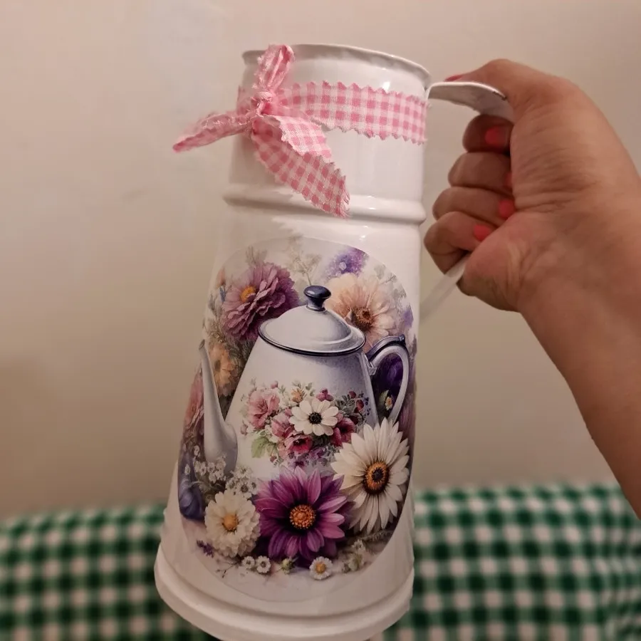 گلدان فلزی