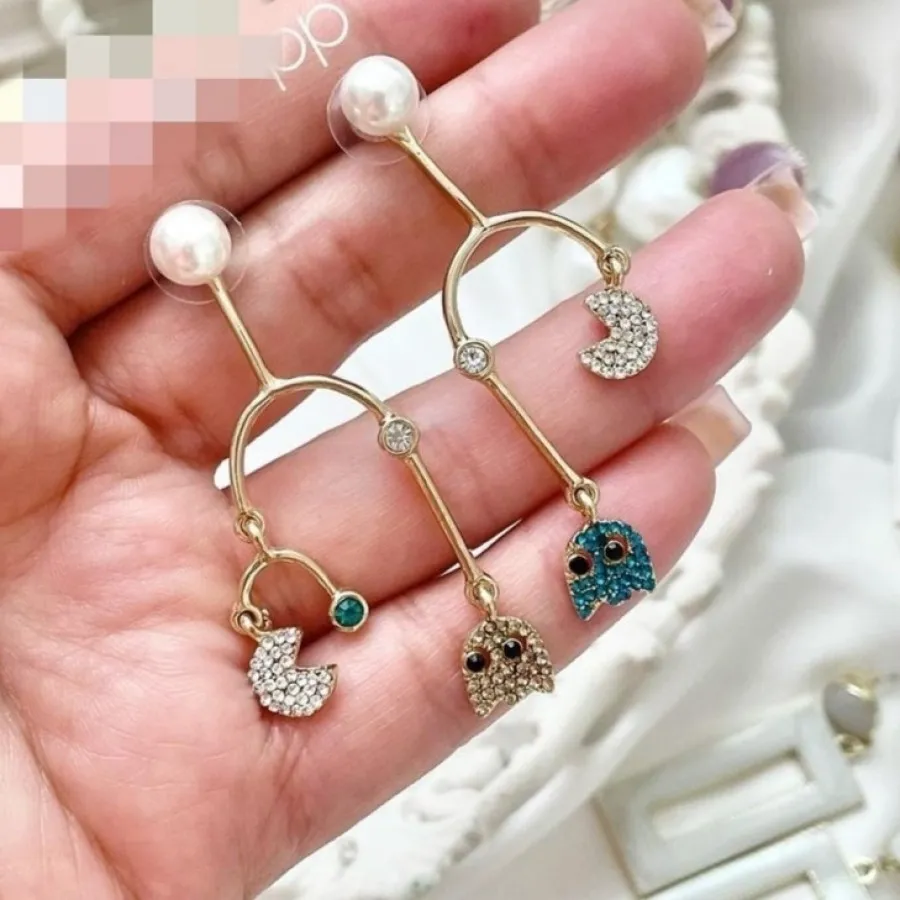 گوشواره بسیار زیبا وخاص