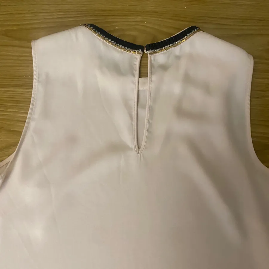 تاپ مجلسی از اچ اندام