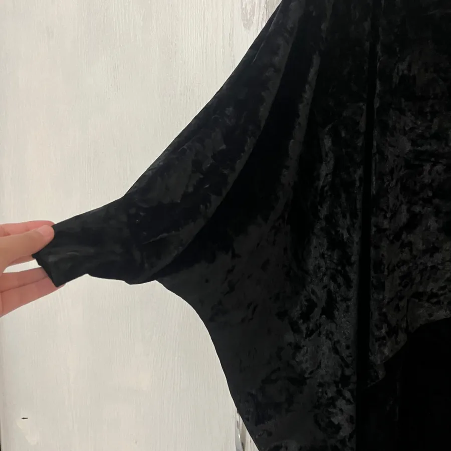 مانتو مشکی مخمل دو تیکه
