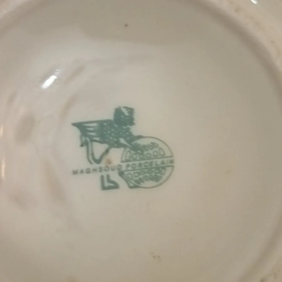 فنجان و قندان