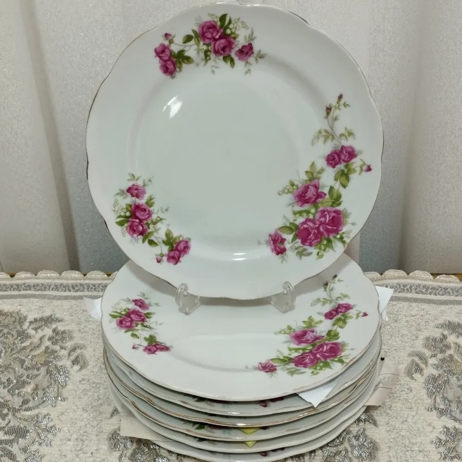 پلوخوری گلسرخی