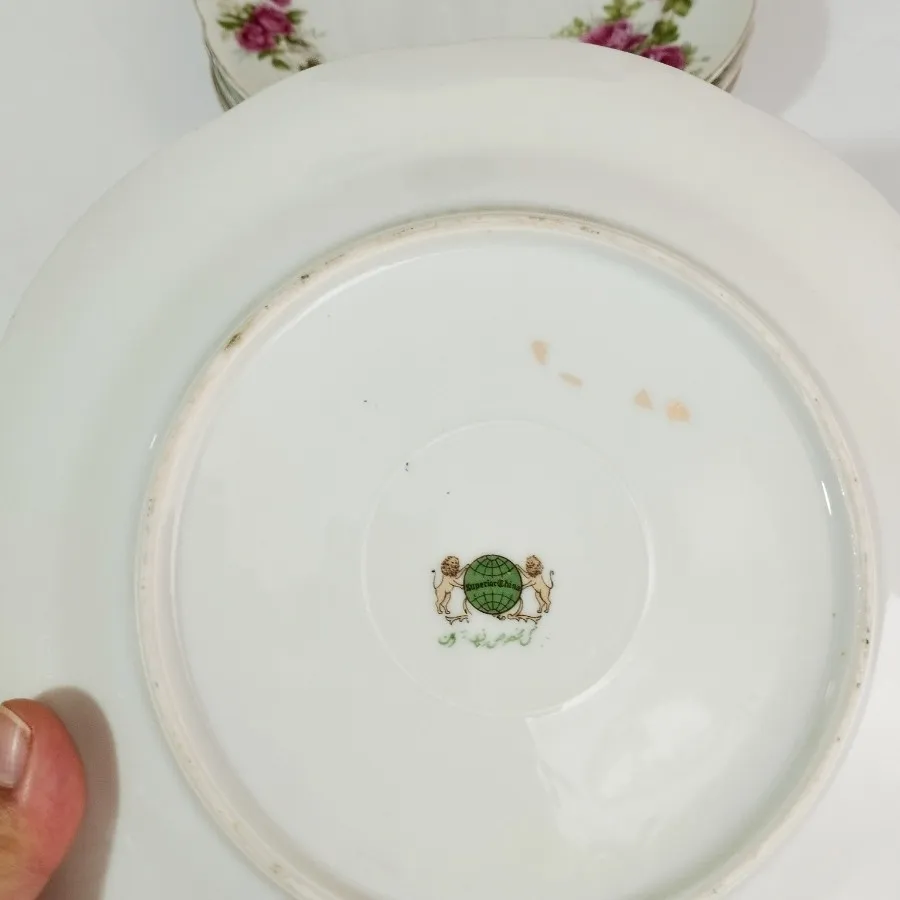 پلوخوری گلسرخی