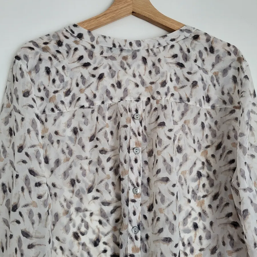 شومیز برند MINT VELVET