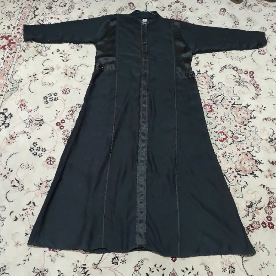 عبا یا مانتو خارجی