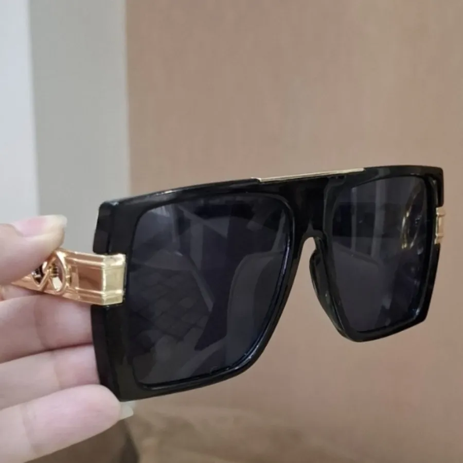 عینک آفتابی