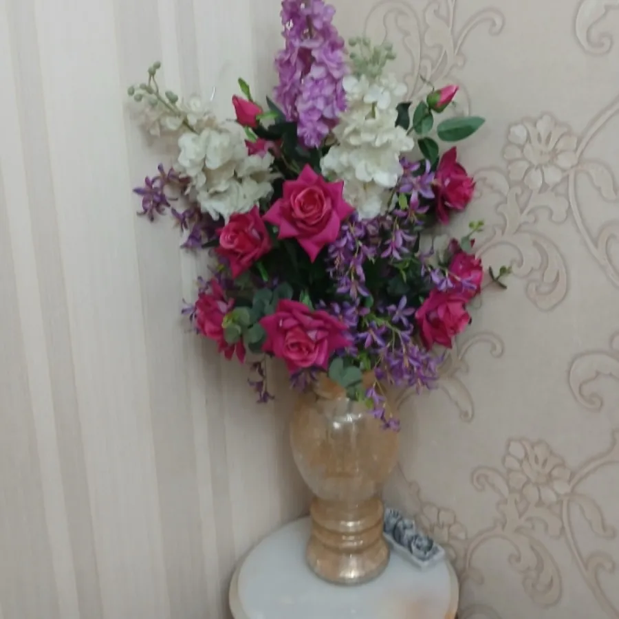 گل و گلدان مصنوعی