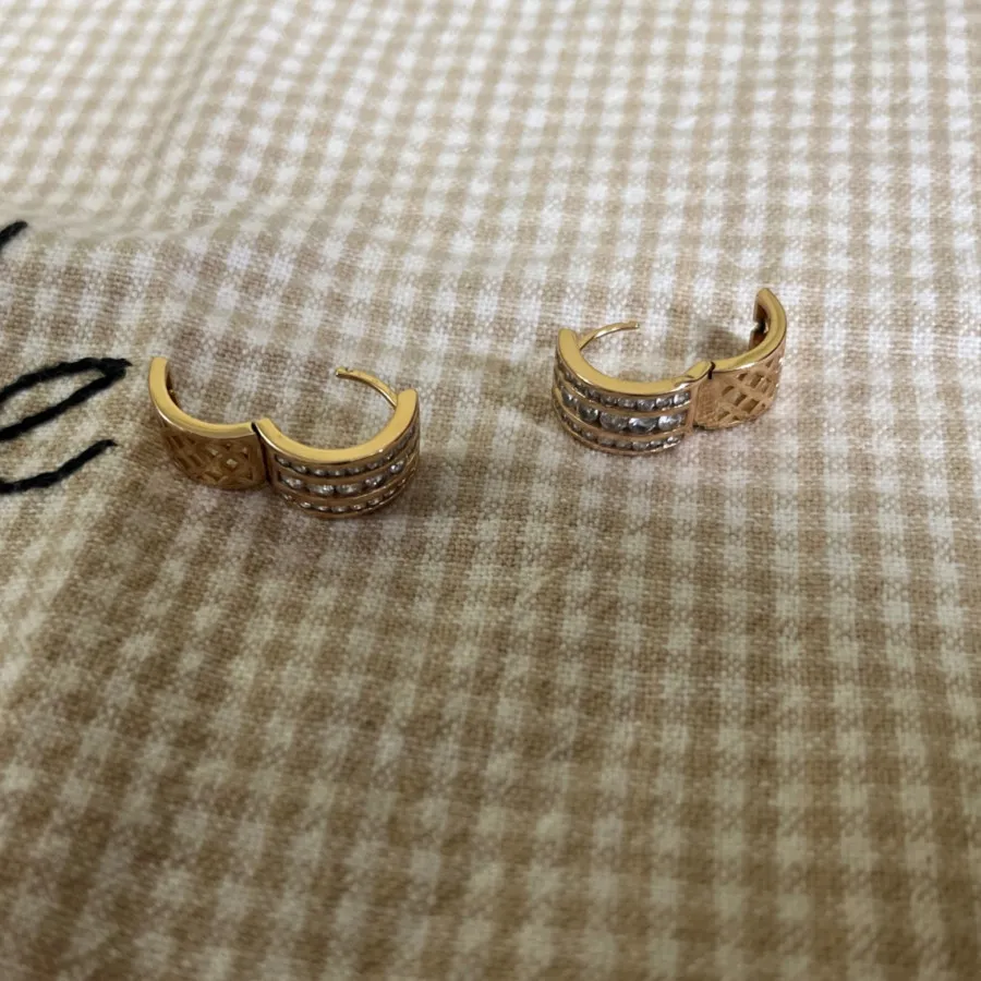 گوشواره استیل رنگ ثابت