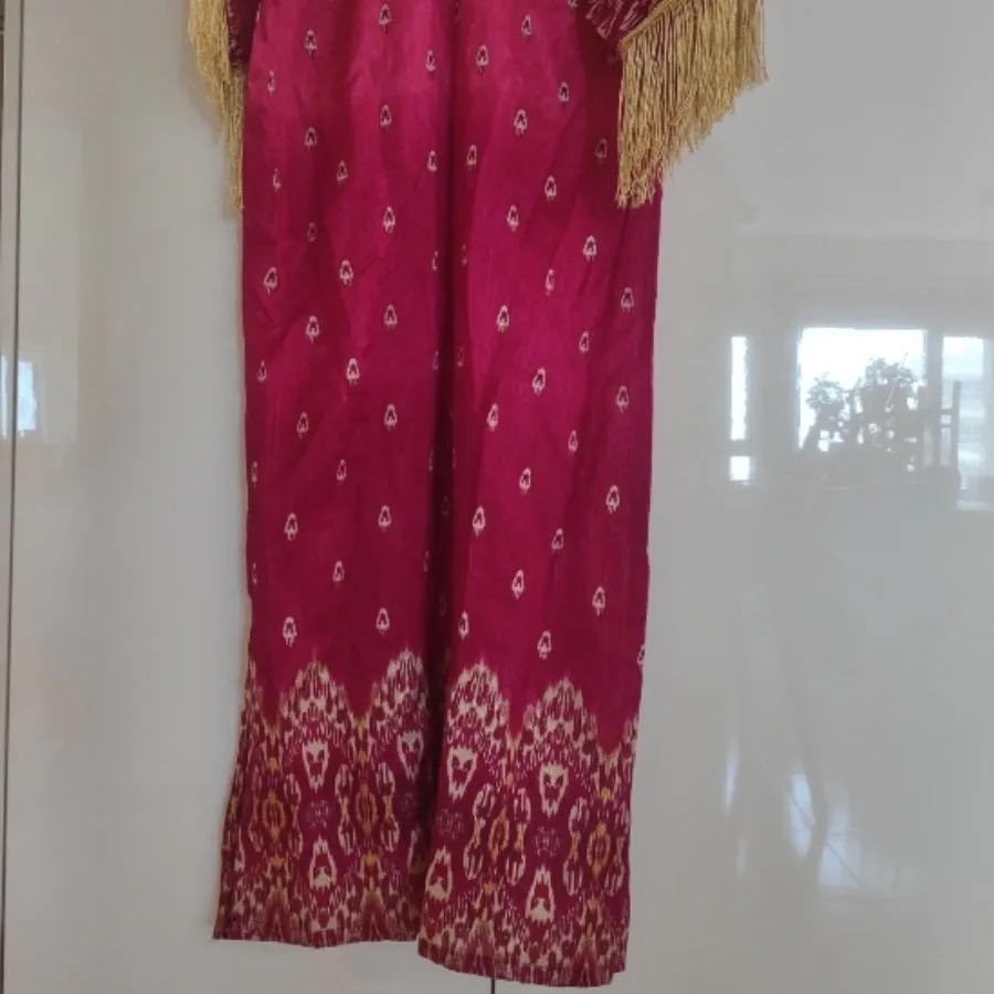 لباس زیبای تافته