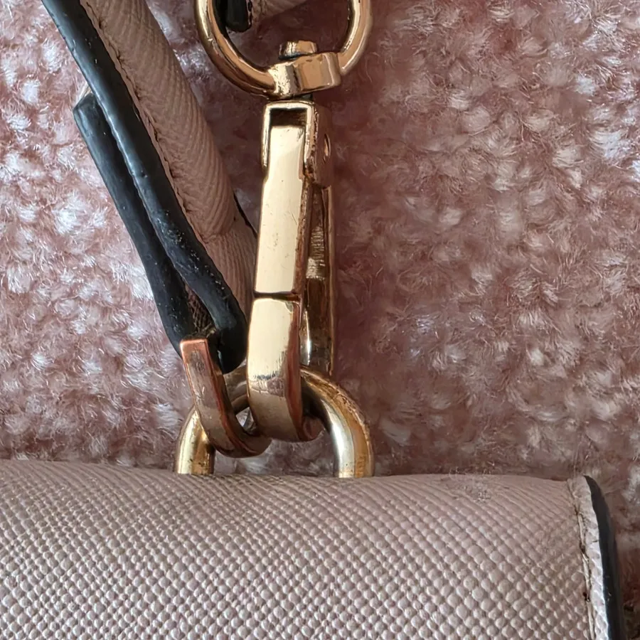 کیف برشکا