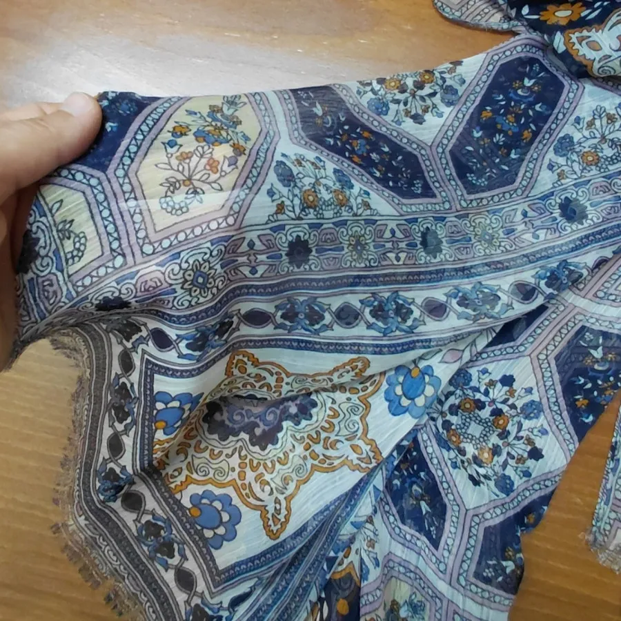شال حریر