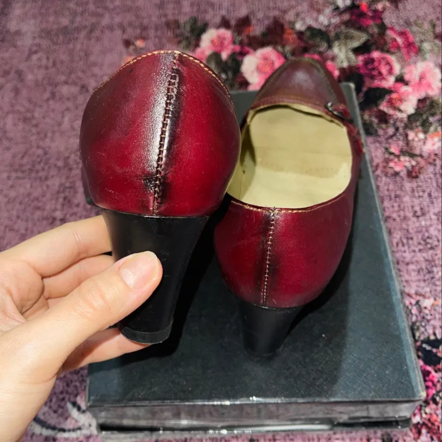 کفش پاشنه دار