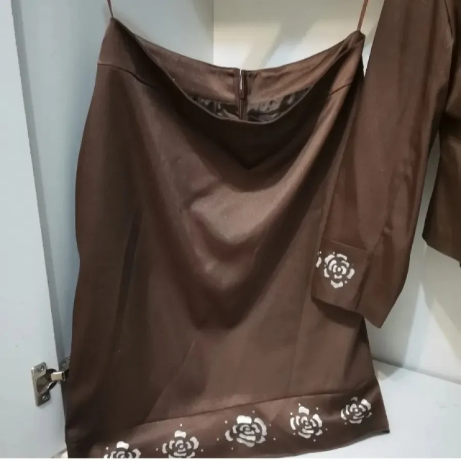 کت و دامن قهوه ای تگدار