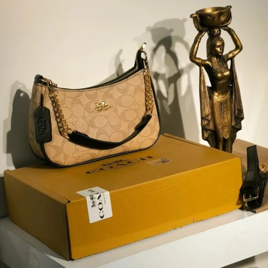 کفش کوچ های کپی