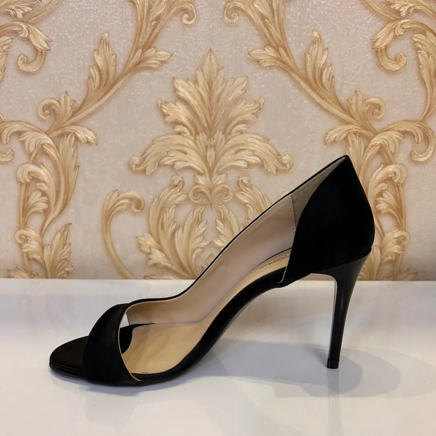 کفش valentino
