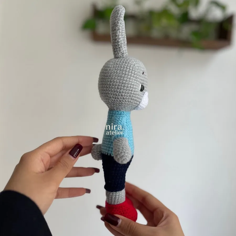 عروسک دستبافت