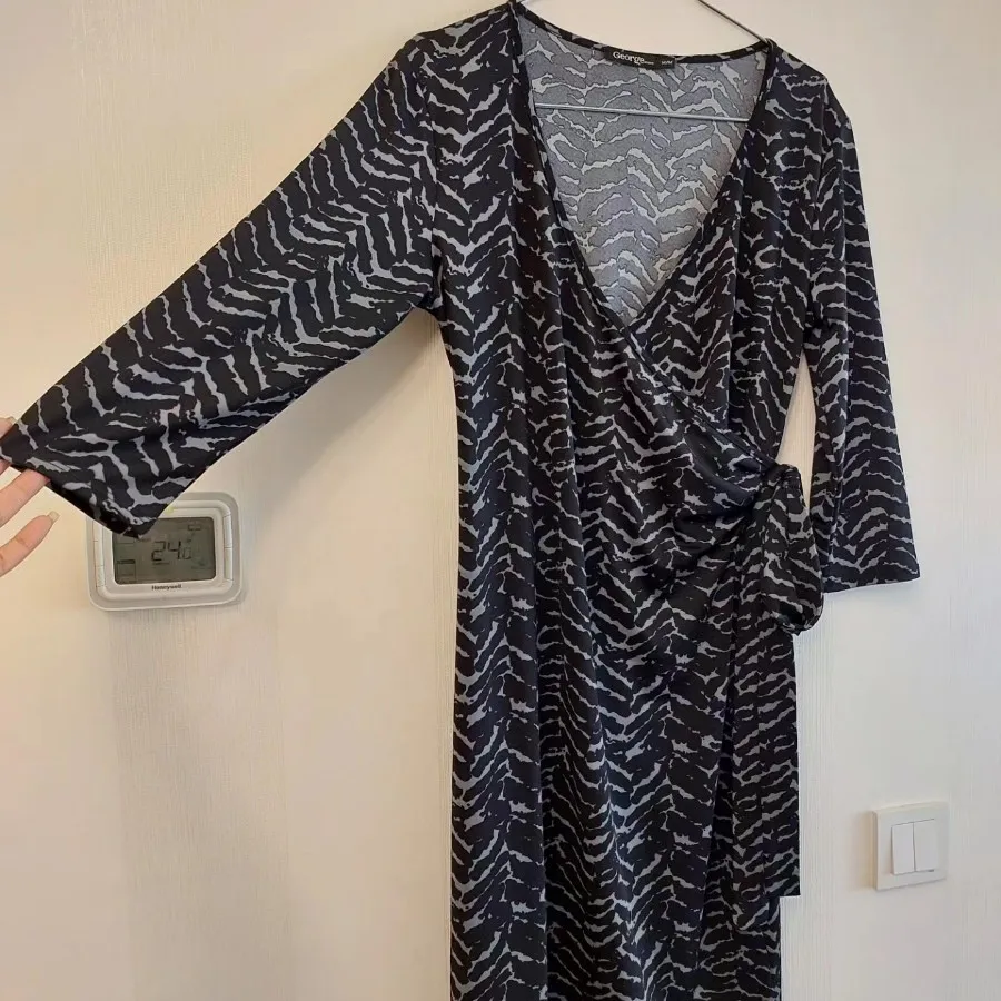 پیراهن زنانه