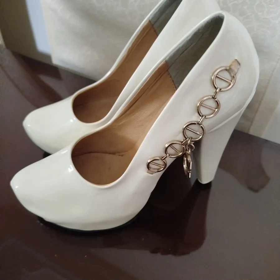 کفش مجلسی