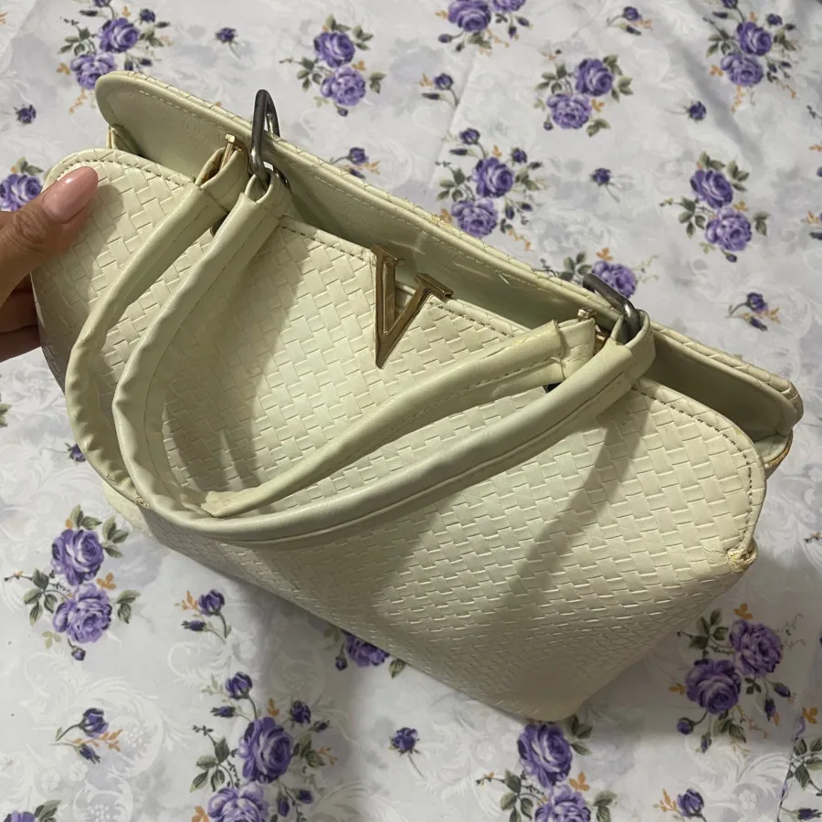 کیف سفید