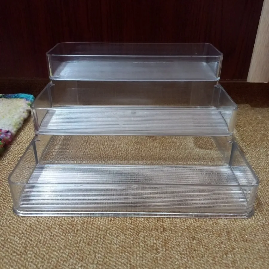 جای وسایل آرایش ونظم دهند