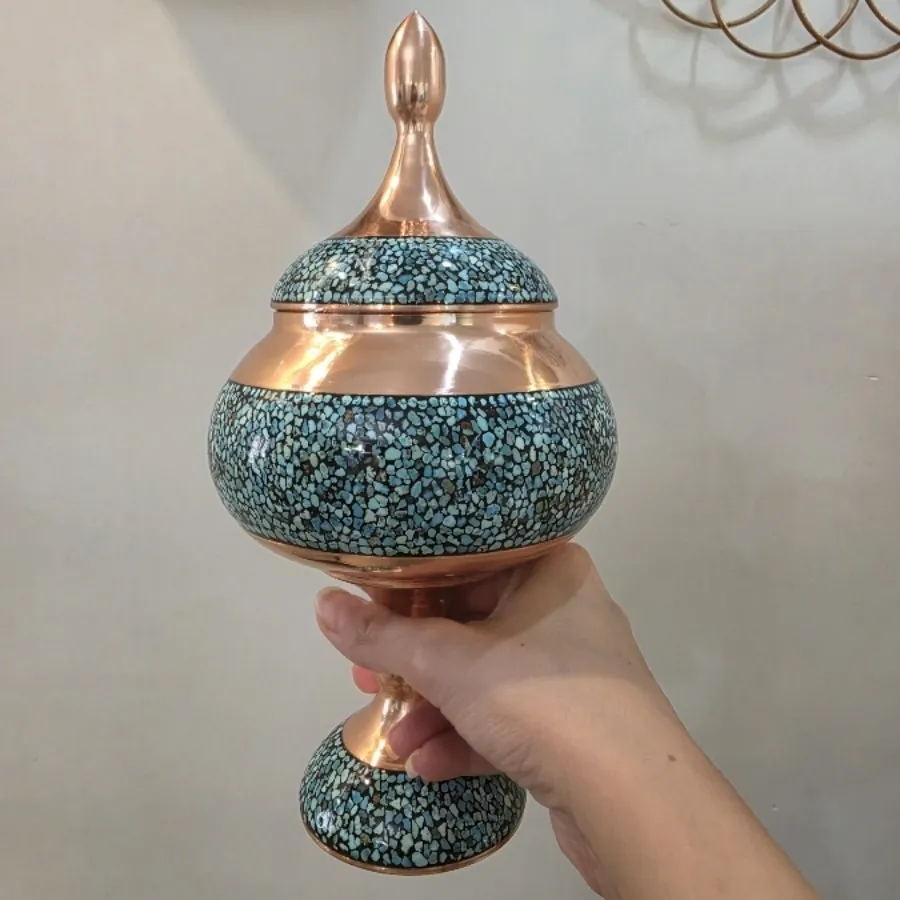 شکلات خوری فیروزه کوبی