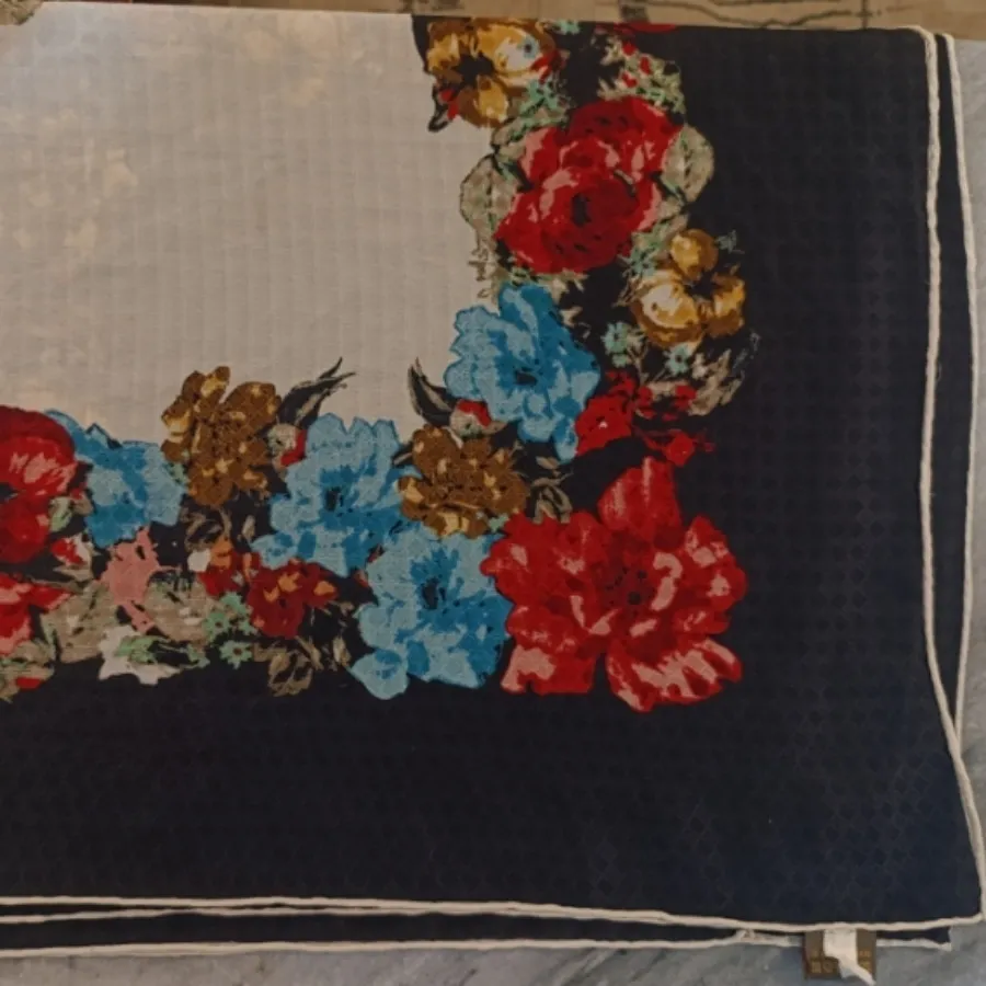 روسری قواره دار مجلسی