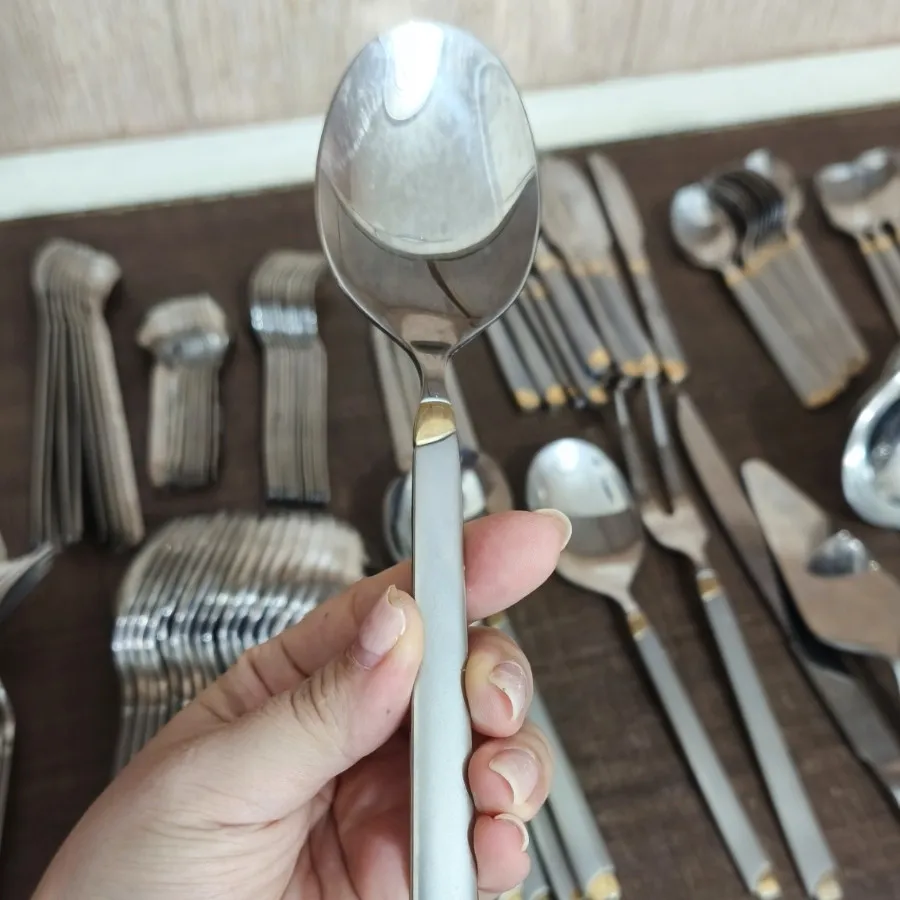 سرویس قاشق چنگال 18 نفره