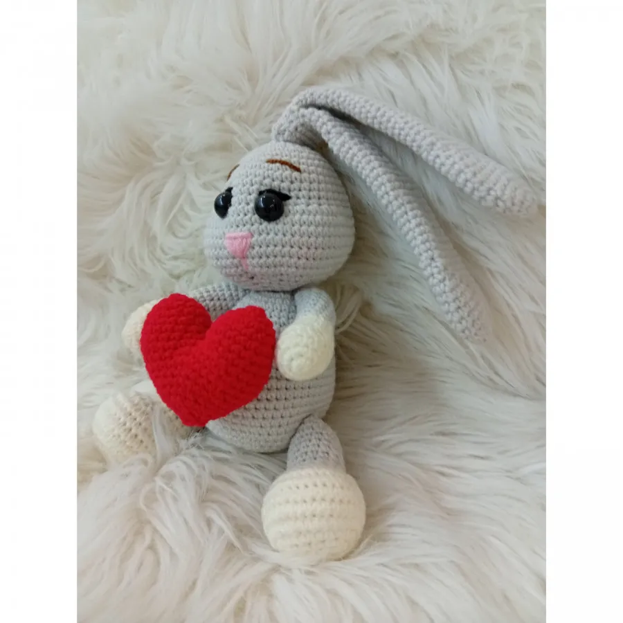 عروسک خرگوش بافتنی