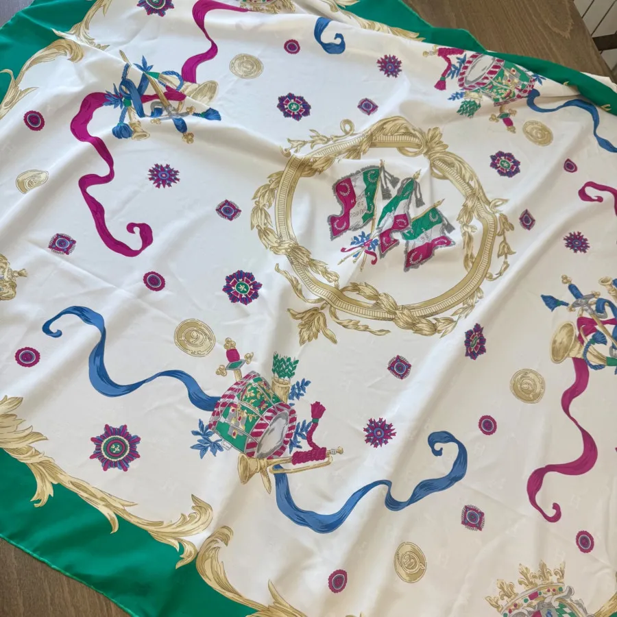 روسری ابریشم ژاکارد