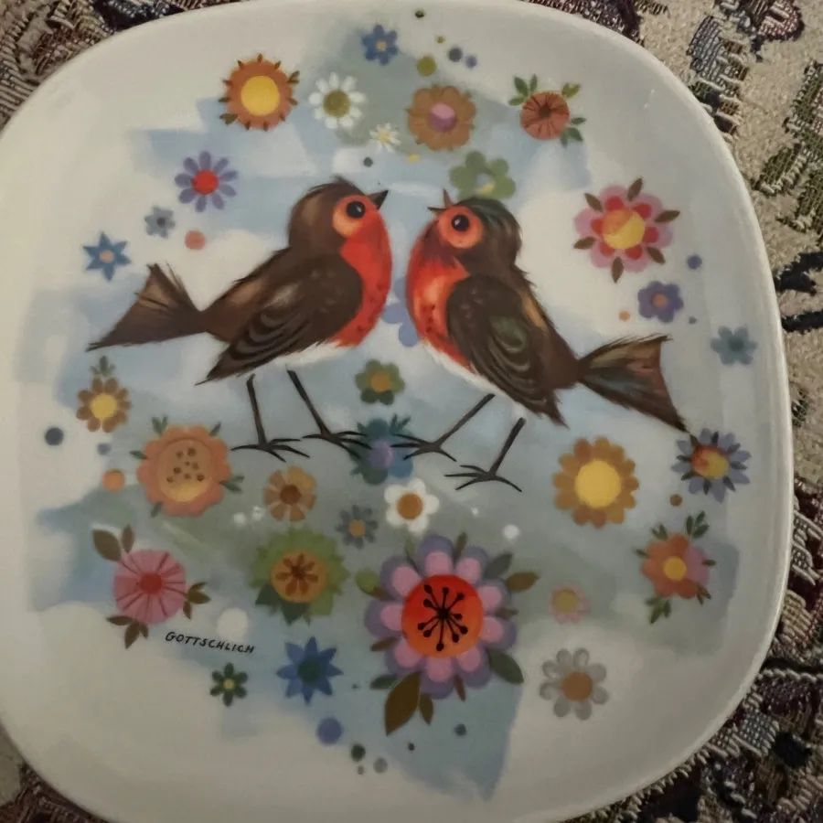 بشقاب چینی قدیمی