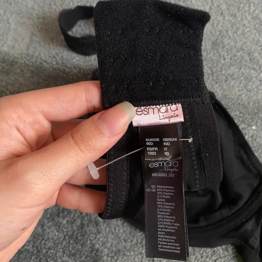 سوتین اسمارا آلمان 90 D