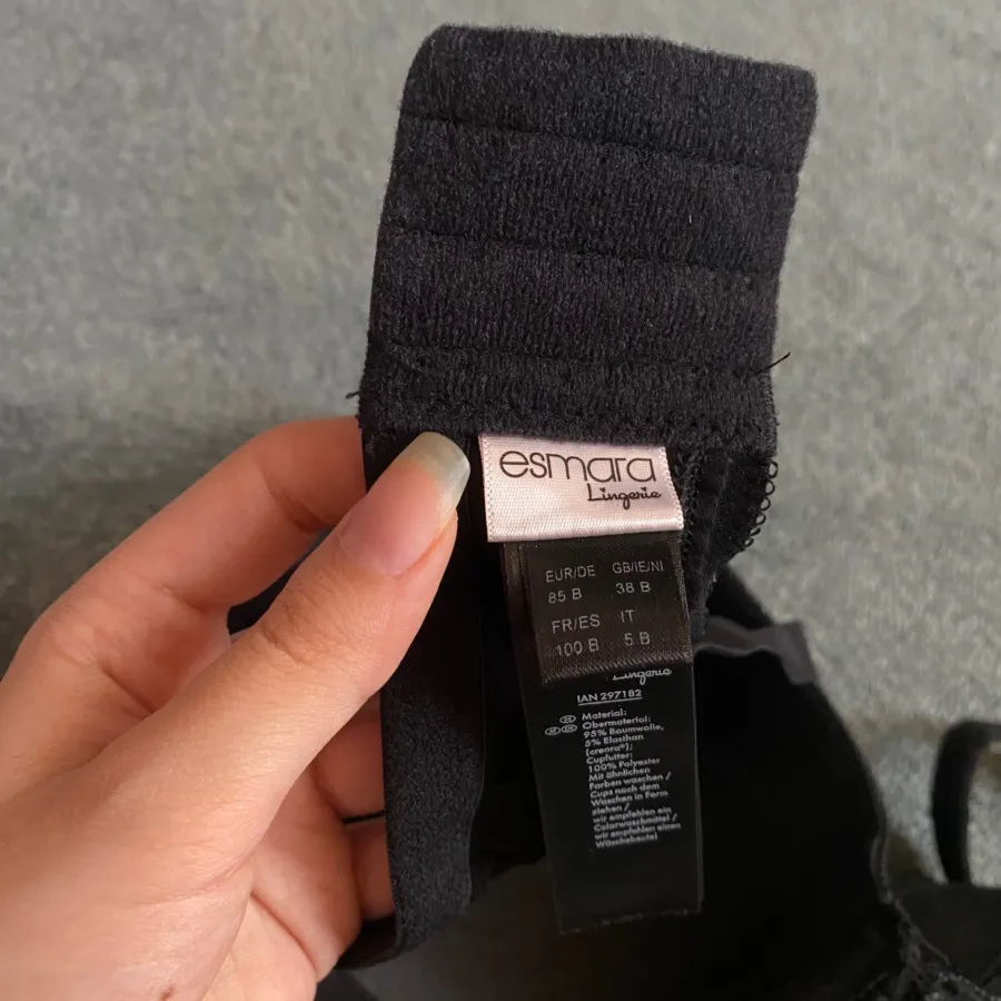 سوتین اسمارا آلمان 85 B