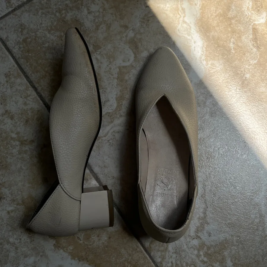کفش پاشنه دار