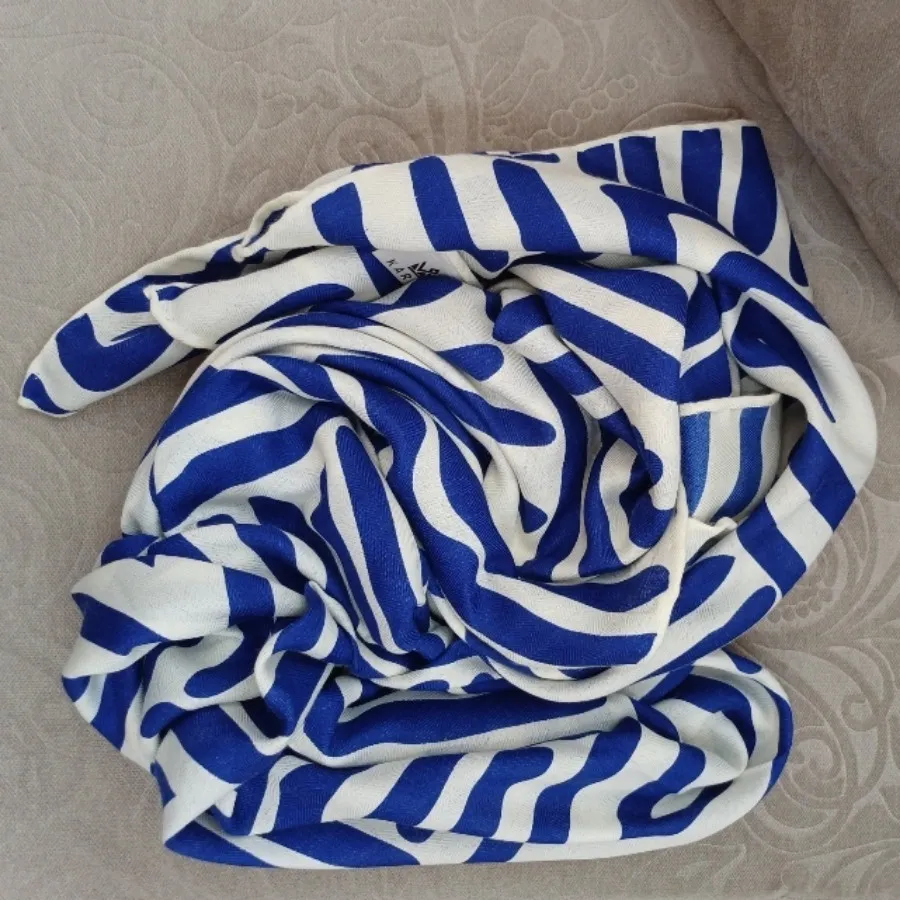 روسری نخی برند کاریان