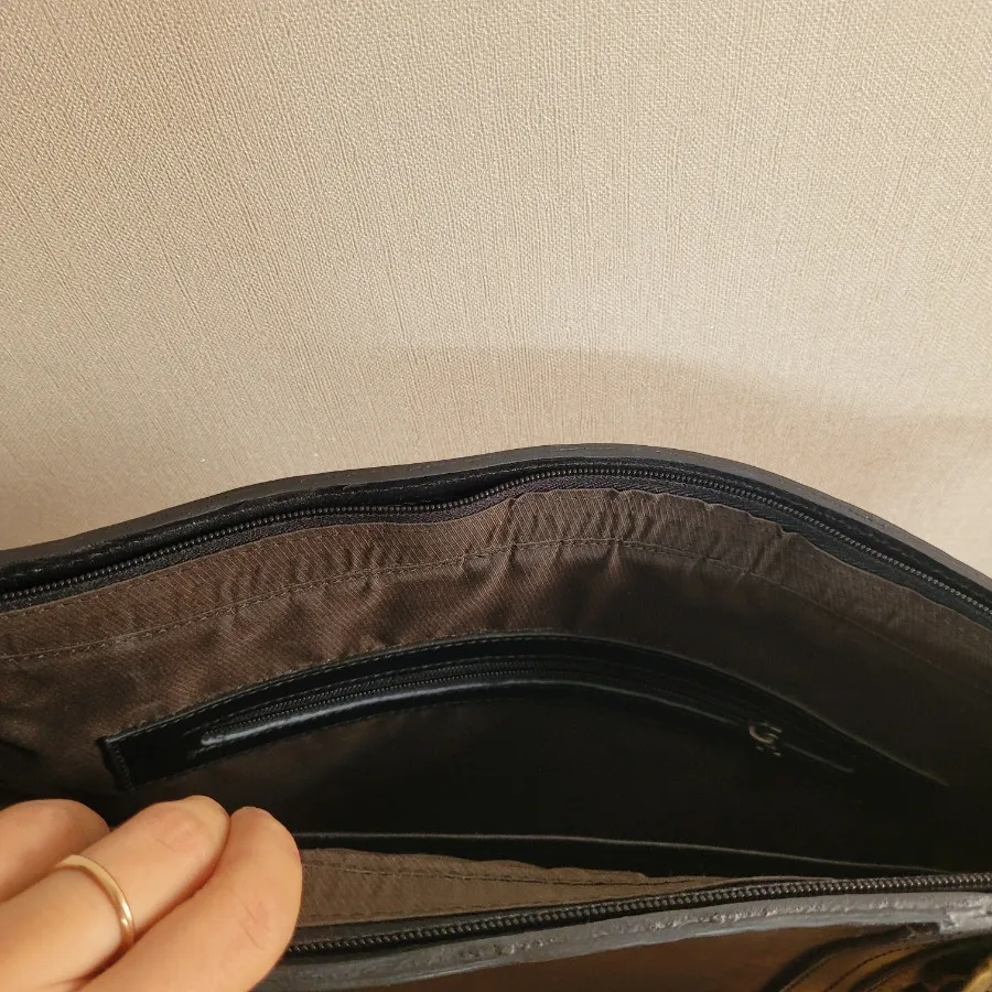 کیف مشکی تمام چرم