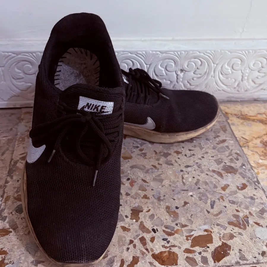 کفش کتونی ورزشی سایز 38