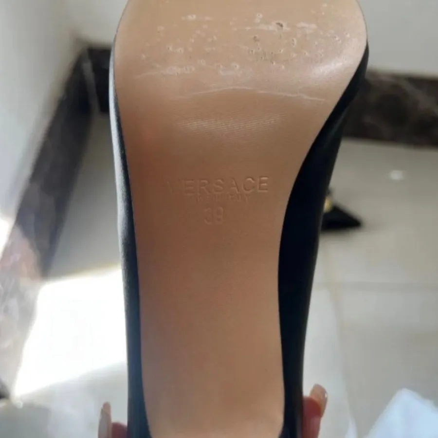 کفش ورساچ