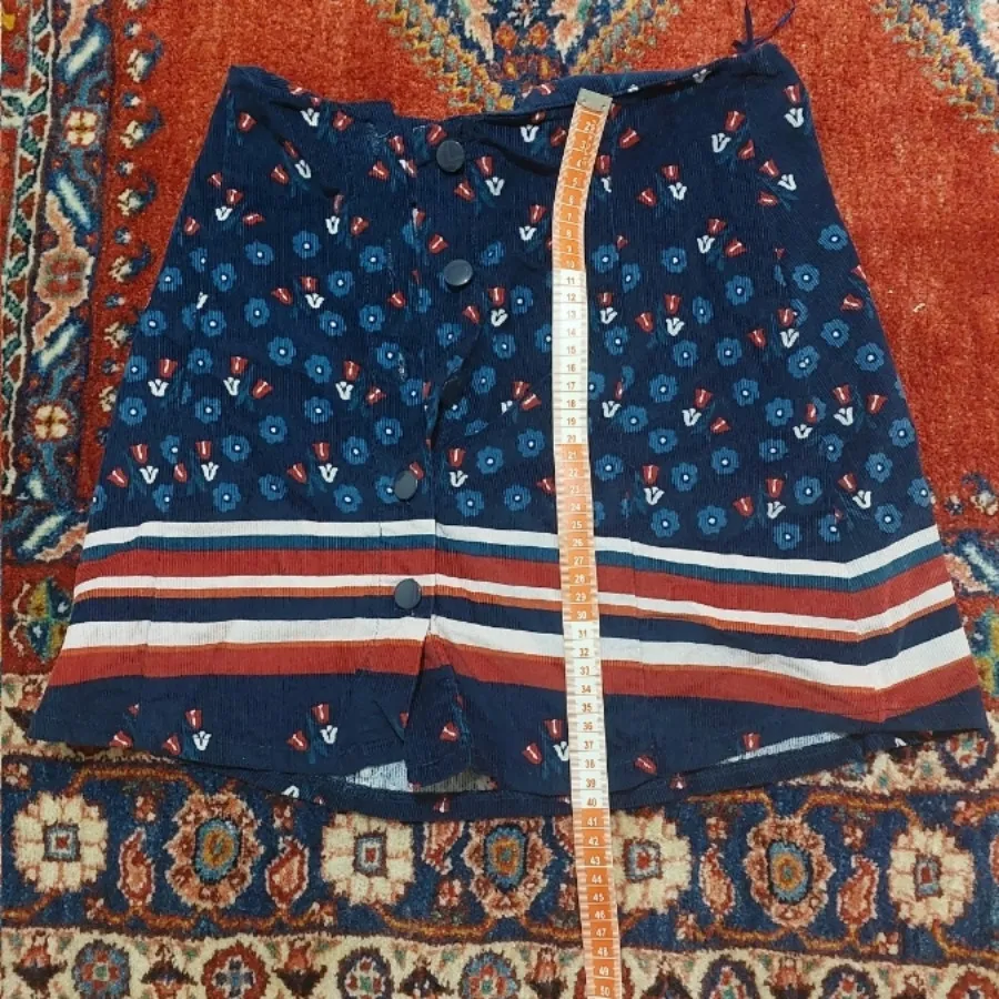 دامن کوتاه کوتون
