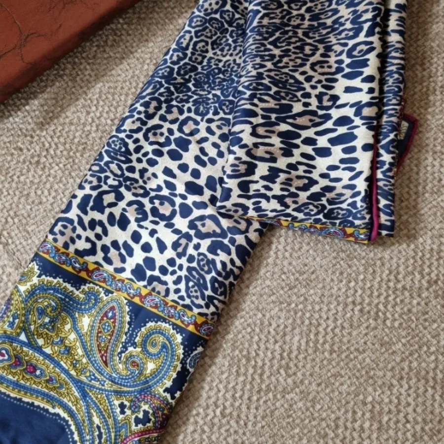 کیف و روسری